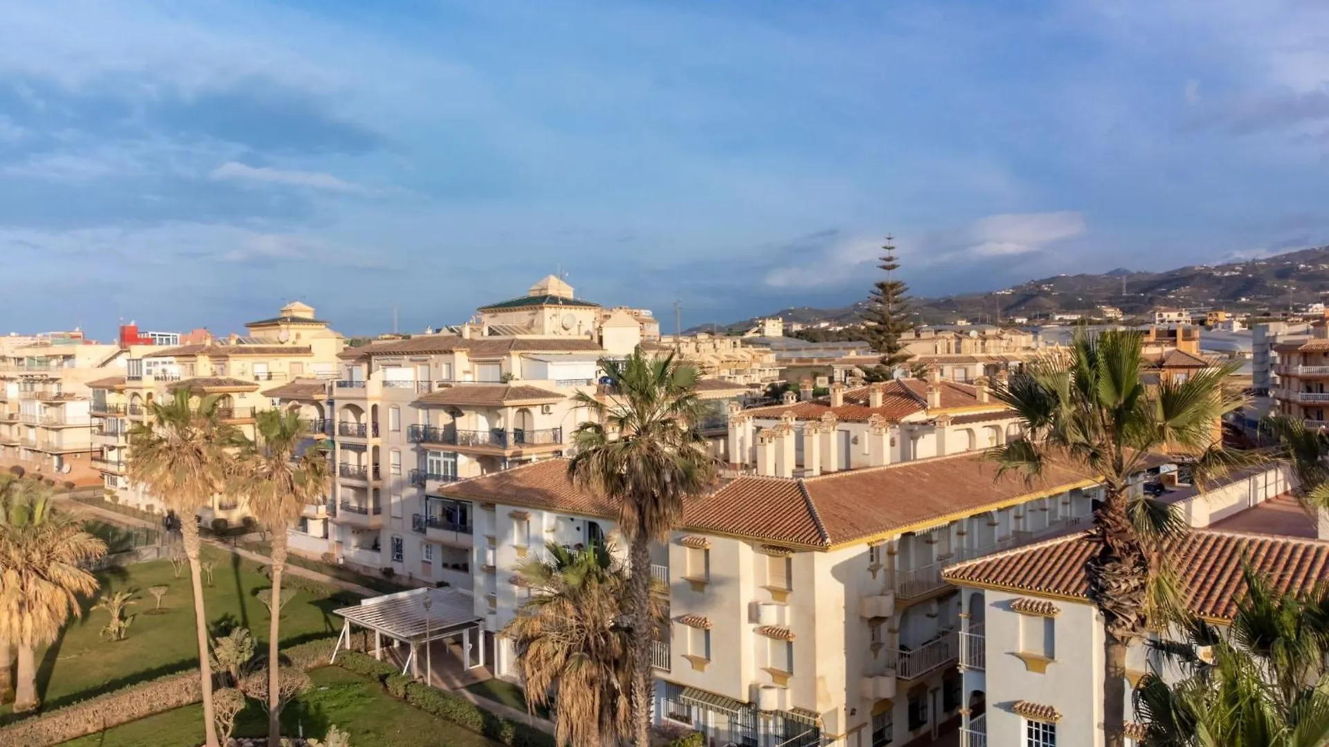 Apartment Sea Front By Interhome Torrox
